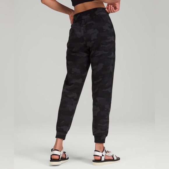 lululemon scuba high-rise french terry jogger size 6 - Picture 2 of 14